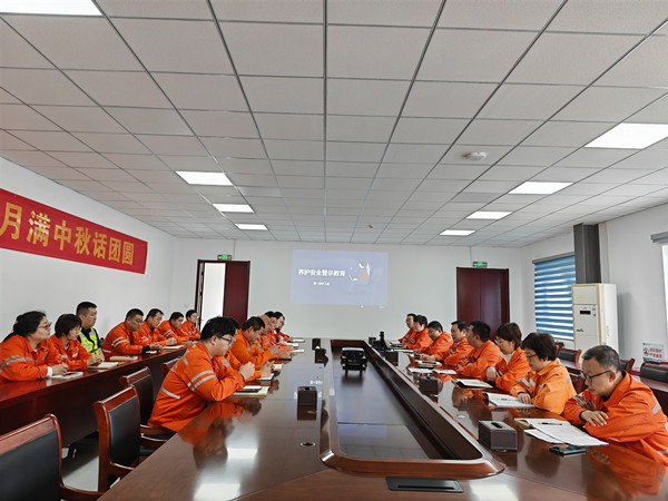 養(yǎng)護安全警示教育 (7)_副本.jpg